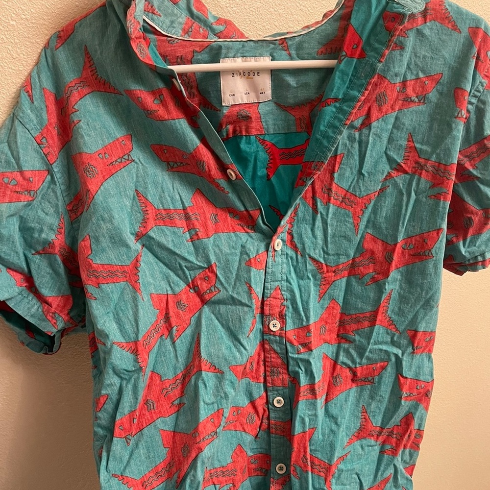 Zip code size large men’s button up shirt